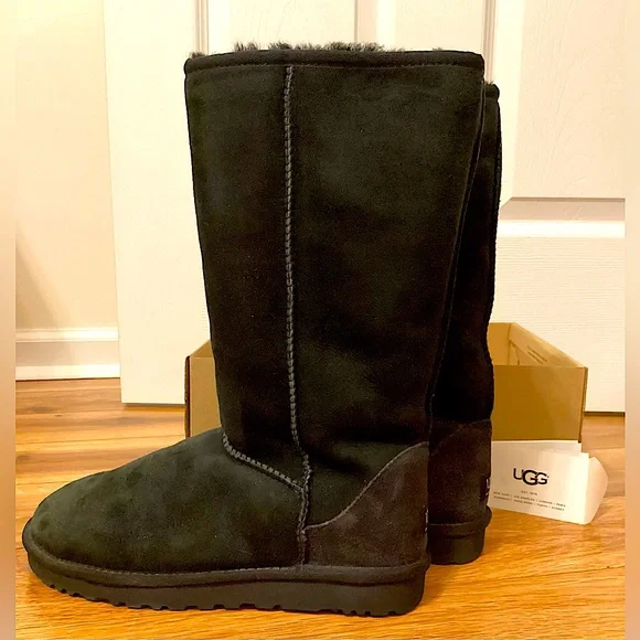 UGG Classic Tall Boots, Black, Size 8, Barely Worn - Picture 1 of 8
